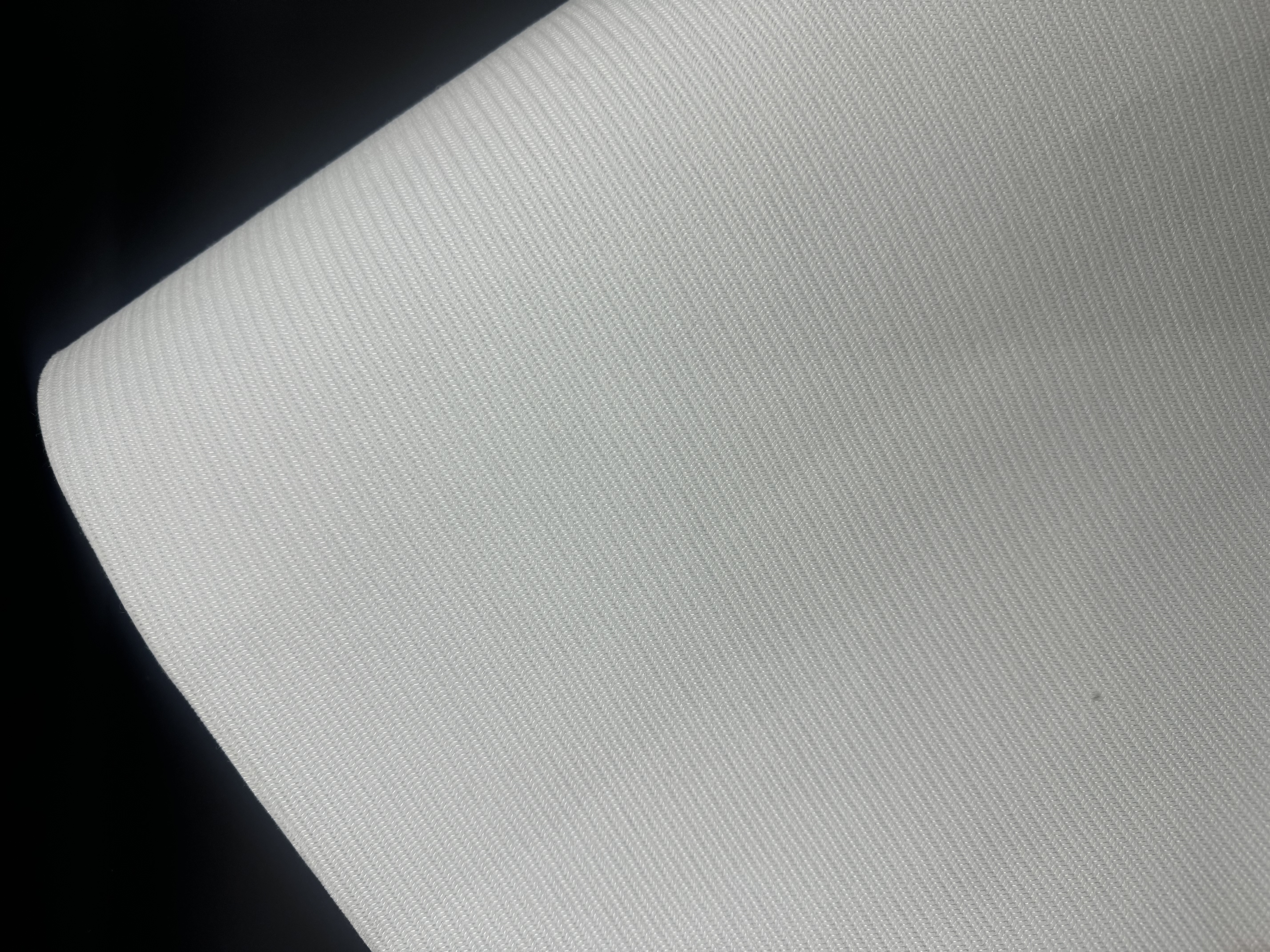 Nonwoven fabric --stroblr