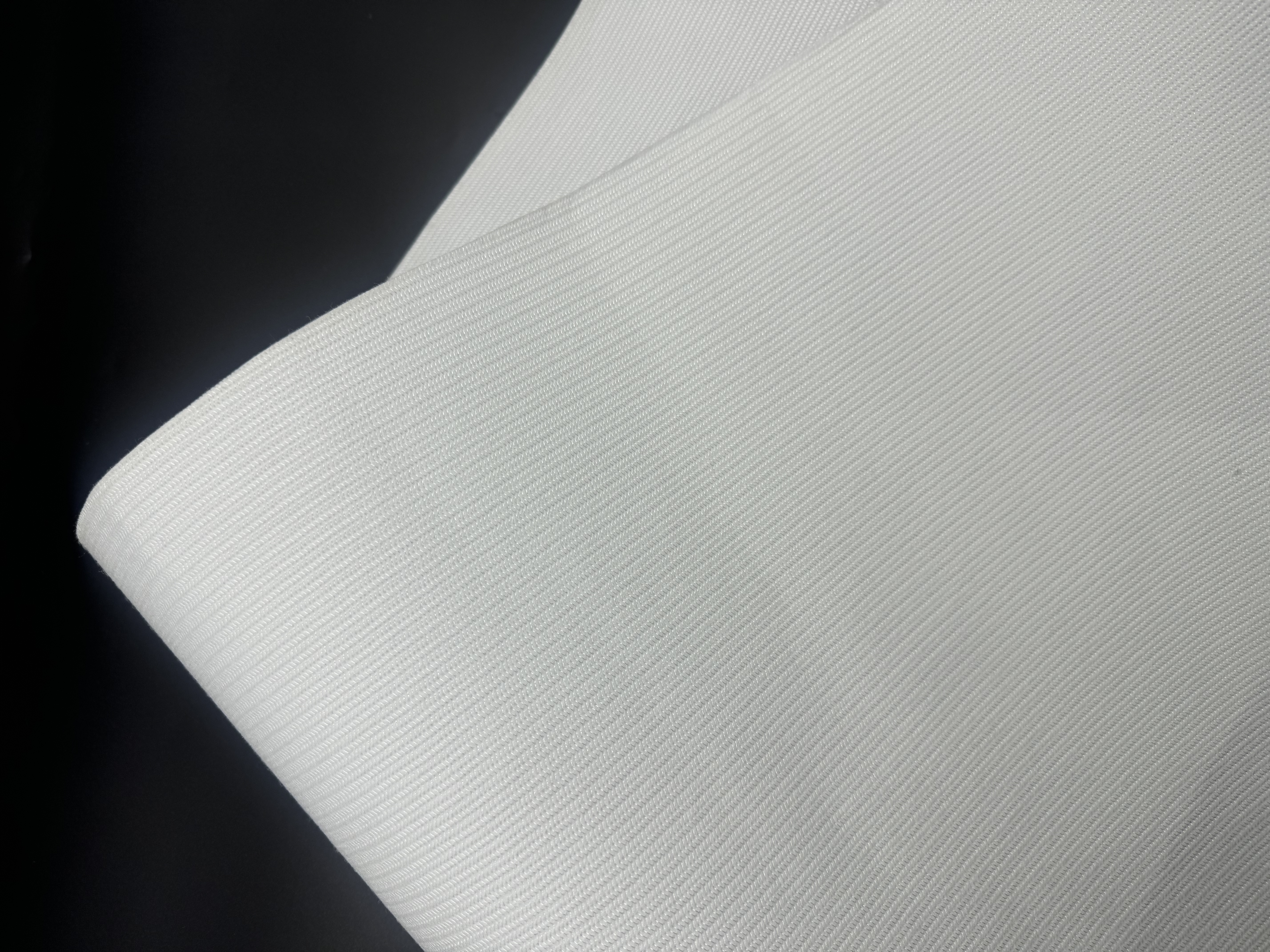 Nonwoven fabric --stroblr